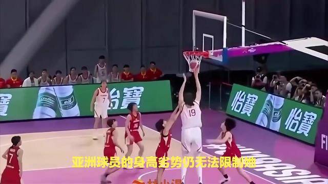 莱万多夫斯基重返赛场，晋级下一阶段首场状态出色，湖人观众沸腾！